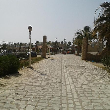 Duplex Pied Dans L'Eau Avec Magnifique Vue Sur Mer المنستير المظهر الخارجي الصورة