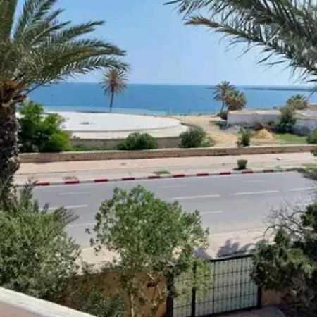 Duplex Pied Dans L'Eau Avec Magnifique Vue Sur Mer المنستير المظهر الخارجي الصورة