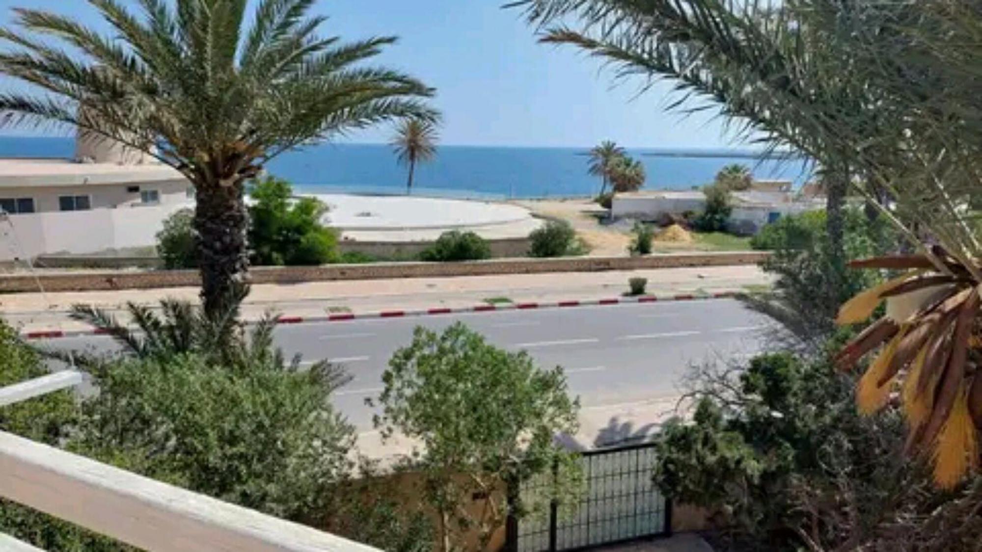 Duplex Pied Dans L'Eau Avec Magnifique Vue Sur Mer المنستير المظهر الخارجي الصورة
